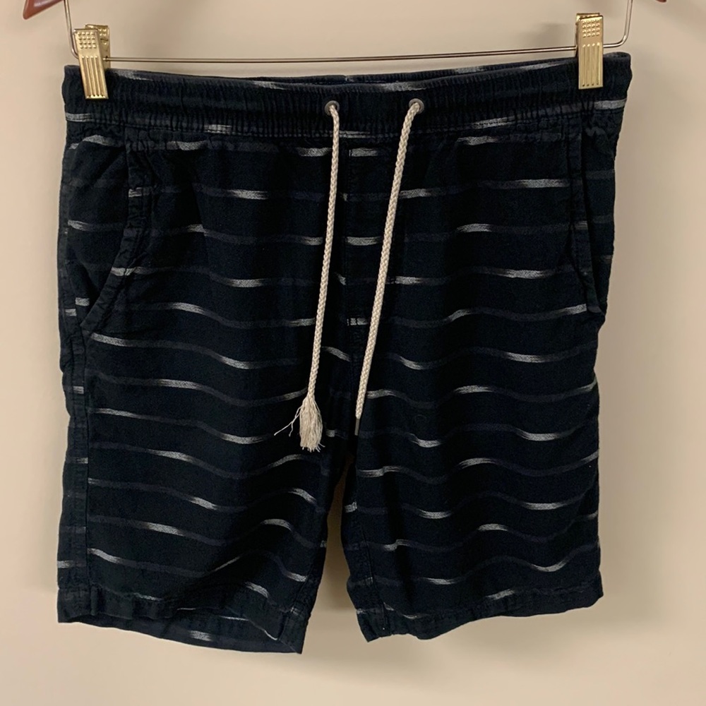American eagle 100% cotton black and grey / white striped shorts aeo